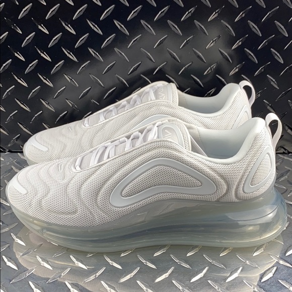 air max 720 size 12